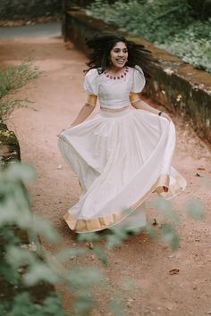 Kerala Saree Lehenga, Kerala Saree Dress, Skirt And Top Kerala Style, White Kerala Saree, Kerala Outfit, Crop Top Long Skirt, White Skirt And Top, Kerala Dress, Onam Dress