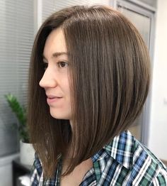 Top 32 Long Bob Haircuts – Fresh Looks for Chic Women in 2024 Reverse Bob, Layered Thick Hair, Hair Cuts 2017, Wavy Layers, Bob Haircuts, Boho Hairstyles, Fresh Look