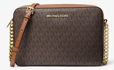 Grab this Michael Kors JET SET Logo Signature Crossbody Purse Messenger Bag in brown! The zip closure and gold hardware make it both secure and stylish. The khaki lining and logo pattern add a touch of sophistication. Perfect for any occasion! #MichaelKors #LogoPurse #CrossbodyBag #StylishAndSecure #Fashionista #👜👛✨ Brown Logo, Browning Logo, Ebay Clothes, Bags Logo, Easy Organization, Zipped Bag, Kors Jet Set, Signature Logo, Crossbody Purse