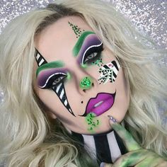 Beetlejuice Halloween Makeup Ideas, Pennywise Costume, Witchy Makeup, Beatle Juice, Africa Tribes, Beetlejuice Makeup, Leopard Makeup, Beetlejuice Costume