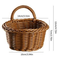 the size of a basket is shown with measurements