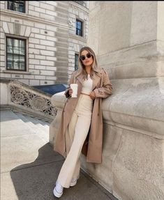 g l a m o r i i z e d Rome Outfits, Winter Mode Outfits, Europe Travel Outfits, Nyc Outfits, New York Outfits