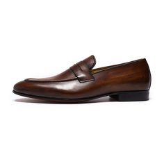 Gender: Men Type: Loafers Main Materials: Cowhide Insole: Microfiber Leather Sole: Rubber Type of Closure: Slip-on Style: Daily, Casual, Retro Heel Height: Low (1-3 cm) Masculine Semi-formal Almond Toe Loafers, Masculine Formal Slip-on Moccasins, Masculine Slip-on Leather Office Shoes, Masculine Brogue Moccasins For Business, Business Moccasins With Brogue Detailing, Business Slip-on Moccasins With Leather Sole, Masculine Slip-on Formal Loafers, Masculine Slip-on Loafers For Formal Occasions, Masculine Style Formal Slip-on Loafers