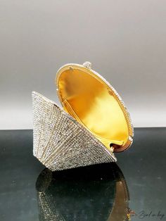 BirdinBag - Diamond-Shaped Crystal Bridal Clutch: Elegant Rhinestone Handbag for Wedding Luxury Wedding Clutch With Bling, Gold Bling Bags For Wedding, Luxury Stone Embellished Wedding Bags, Luxury Rhinestone Bags For Reception, Wedding Clutch With Bling, Gold Crystal Wedding Bag, Crystal Embellished Clutch For Reception, Rhinestone Handbags, Bridal Clutch