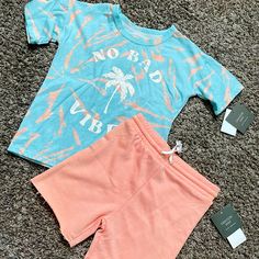 Set Includes T-Shirt And Shorts. Casual Tie Dye Sets For Spring, Trendy Blue Short Sleeve Sets, Trendy Pink Matching Set Tops, Playful Tie Dye Tops For Summer, Pink Casual Playwear Sets, Tie Dye Matching Set, Beachy Outfit, Kid Outfits, Girl Sweat