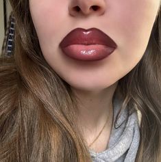 Round Cupids Bow Lips Makeup, Hot Chocolate Makeup Look, Red And Brown Lip Combo, Bratz Lip Combo, Plum Lip Combo, Brown And Red Lip Combo, Dark Red Lip Combo, Lip Inspo Make Up, Burgundy Lip Combo