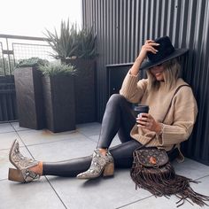 Nashville Style Outfits, Outfits Leggins, Night Outfits Winter, Nashville Style, Nashville Trip, Nashville Outfits, Fall Inspiration, Date Night Outfits, Night Out Outfit