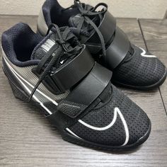 Only Used Twice Like New Weightlifting Shoes, Weight Lifting Shoes, Shoes Nike, Nike Black, Weight Lifting, Black Nikes, Nike Shoes, Nike Women, Athletic Shoes