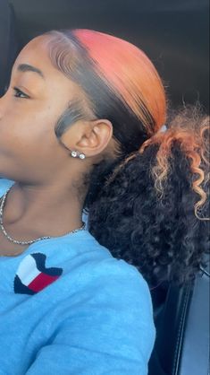 Burnt Orange Skunk Stripe Hair, Baddie Skunk Stripe, Straight Wig With Skunk Stripe, Cute Skunk Stripe Hairstyles, Brown Skunk Stripe Natural Hair, Dyed Hair Inspiration For Black Women, Skunk Streak Hair Pink, Purple Skunk Stripe Curly Hair, Rose Gold Skunk Stripe Hair