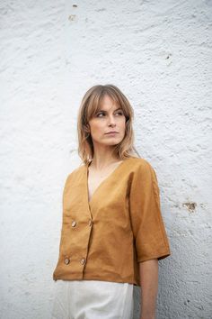 Linen Top Women, Top With Buttons, Linen Crop Top, Linen Crops, Linen Short, Simple Shirts, Linen Blouse, French Linen, V Neck Cardigan