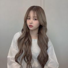 Brown Hair Korean, Hair Stail, Pelo Cafe, Hair Color Asian, Beige Hair, Korean Hair Color, Hair Color Underneath, Ash Hair Color, Hair Style Korea