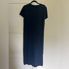 Worn A Handful Of Times, In Great Condition 100% Linen, Navy Blue Comes From A Smoke-Free Home Jenni Kayne Dress, Linen Tshirt, Jenni Kayne, Linen Tshirts, T Shirt Dress, Tshirt Dress, Shirt Dress, Navy Blue, Womens Dresses