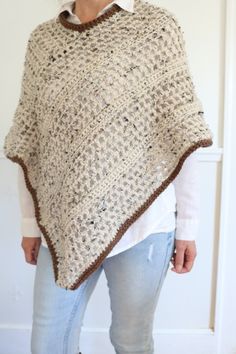 Simple FREE Poncho Crochet Pattern for Beginners - A BOX OF TWINE Crochet Poncho Free Pattern Woman, Easy Crochet Poncho, Poncho Crochet Pattern, Crochet Poncho Pattern, Fall Poncho, Crochet Wraps, Poncho Au Crochet