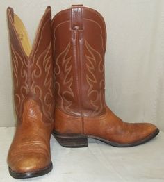 Vintage Mens Nocona Leather Cowboy Western 8 1/2D Tan Brown  by ShonnasVintage Mens Cowboy Boots Size 9, Western Vintage Brown Boots For Rodeo, Men’s Cowboy Boots Fashion, Men’s Western Boots, Luxury Leather-lined Cowboy Boots For Rodeo, Custom Cowboy Boots, Western Boots For Men, Leather Cowboy Boots, Vintage Boots