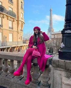 Pink Tights Outfit, Emilyinparis Outfits, Emily In Paris Fashion, Emily In Paris Outfits, Hotels In Paris, Ny Outfits, Pink Tights, Look Rose, Europe Outfits