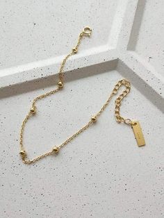 You are art.. We just accessorize it! Meet OLIVER MATCHING NECKLACE available here! https://www.etsy.com/listing/1024522116/dainty-18k-gold-bead-chain-necklace?ref=shop_home_active_2 Dainty contrasting link and bead chain bracelet Layers wonderfully in a collection or beautiful as a stand alone piece! Shown with ROBERTA chain bracelet available here! https://www.etsy.com/listing/1038528773/dainty-figaro-gold-chain-bracelet?ref=shop_home_active_1 High quality fine art jewelry made from recycled m Timeless Bracelet, Beaded Chain Bracelet, Chain Bracelet For Women, Gold Bracelet Set, Silver Link Chain, Geometric Bracelet, Gold Link Chain, Estilo Boho Chic, 925 Silver Bracelet