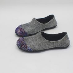 New felted slippers for women or men - unisex slippers. They could be excellent gift for Christmas, birthday or housewarming. - Colors of these felted slippers: grey, black, and many other colors. - The soles are covered with sewed rubber which makes them not slippery. They can be worn outdoor as shoes. - Wool is a perfect material for footwear. It is especially wear-proof and warm. When you put it on, you won't want to take them off. They'll become as a part of your home outfit, as a part of yo Gray Non-slip Closed Toe Slippers, Comfortable Flat Slippers With Rubber Sole, Soft Sole Slip-on Slippers, Comfortable Slip-on Slippers With Soft Sole, Non-slip Slip-on Slippers With Round Toe, Non-slip Closed Toe Slippers, Comfortable Slippers With Rubber Sole And Flat Heel, Non-slip Slip-on Slippers, Comfortable Flat Slippers With Leather Sole