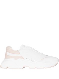 White/pink calf leather Daymaster low-top sneakers from DOLCE & GABBANA featuring chunky rubber sole, almond toe, front lace-up fastening, panelled design, logo patch to the rear and contrasting heel counter. | Dolce & Gabbana Daymaster low-top sneakers Dolce Gabbana Shoes, Dolce E Gabbana, Nike Huarache, Adidas Tubular Defiant, Dolce & Gabbana, Best Brand, Sneakers White, Design Logo, Leather Sneakers