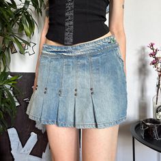 🖇Condition: brand new  📌Brand: Fishbone  🔖Tag size: S Waist 15.35 in 39 cm Hip 19.68 in 50 cm  Length 12.6 in 32 cm Mini Denim Skirt, Womens Skirts, Jean Top, Fish Bone, Jeans Rock, Clothing Ideas, Denim Skirt, Favorite Outfit, Ukraine