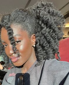 Natural Hair Fashion, Inspiring Hairstyles, 60 Hairstyles, Afro Curls, Easy Hairdos, Find Hairstyles, Marley Hair, Braid Out