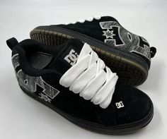 Pretty Sneakers, Dr Shoes, Pretty Shoes Sneakers, Shoe Wishlist, Funky Shoes, Shoe Inspo, Swag Shoes, Swaggy Outfits, Dc Shoes