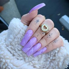 Super Cute Nails, Spring Acrylic Nails, Dots Nails, Purple Marble, Popular Nails, Trim Nails, Marble Nails