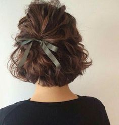 Hairstyles Pinterest, Pinterest Pretty, Pretty Ribbon, Hair Arrange, Ribbon Hairstyle, Pinterest Hair, Peinados Fáciles Para Cabello Corto, Cute Hairstyles For Short Hair