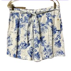 Beautiful White With A Cornflower Blue Floral Print Linen Blend High Waisted Paper Bag Shorts With An Attached Belt New With Tags Paper Bag Shorts, Denim Cutoff Shorts, High Rise Denim Shorts, Distressed Denim Jeans, Blue Floral Print, Plaid Shorts, Stretch Shorts, High Rise Denim, Leather Shorts