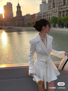 Classy Outfits Pants Chic, Presidents Daughter Outfits, White Old Money Dress, Feminine Outfits Pants, Rich Elegant Outfit, Rich Clothes Aesthetic, Elegant Outfit For School, Rich Outfits Classy Chic, Korean Outfits Elegant