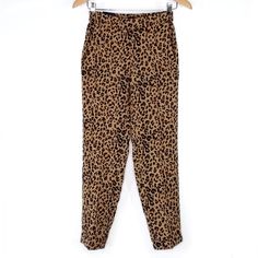 J. Crew Jamie Pant -Leopard Print Nwt Excellent Condition Size 00 Waist: 12 1/2 Inches Flat Lay Inseam: 27 1/2 Inches Front Rise: 9 Inches High Waist Leopard Print Bottoms For Work, Leopard Print High Waist Bottoms For Work, Side Zip Pants, Navy Dress Pants, Leopard Pants, Tie Waist Pants, Size 12 Women, Ankle Dress, Wide Leg Crop Pants