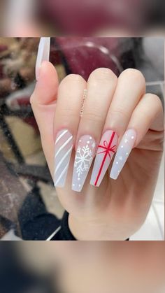 Pretty Fingernails, Nail Noel, Festive Nails, Candy Cane Nails, Cute Christmas Nails, Christmas Gel Nails, Nails Christmas