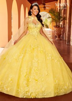 Gold Quince Dress, Quince Dresses, Pretty Dresses, Gowns Dresses Yellow Quince Dress, Yellow Quinceanera Dresses, Yellow Quinceanera, Quincenera Dresses, Easter Dresses For Toddlers, Mary's Bridal, Big Dresses, Military Ball Dresses, Quince Dress