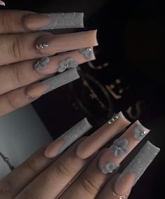 Nails For Grey Outfit, Gray Long Nails Acrylic, Grey Quince Nails, White And Grey Nails Acrylic, Gray And Pink Nails Acrylic, Pink And Gray Acrylic Nails, Pink And Grey Acrylic Nails, Light Grey Acrylic Nails Designs, Gray Prom Nails