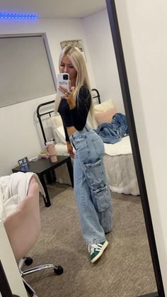 Outfit Ideas 14-15, Freshmen Outfits First Day, Cute Fits For School Fall, Back To School Outfits Jeans, Jeans Inspo Outfit, First Day Of School Outfit Ideas, Cute Outfit Inspo For School, Cute Outfits Jeans, School Fit Ideas