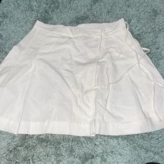 Free People Wrap Side Tie Fray Hem Pleated Mini Skirt. New Without Tags! 100% Cotton Free People Skirt, Pleated Mini Skirt, White Cream, Cream White, Mini Skirt, Womens Skirt, Free People, Mini Skirts, Skirt