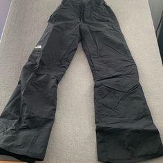 The North Face Women’s Snow Pants Like New! Womens Snow Pants, Snow Jacket, Black North Face, Snow Pants, The North Face Jackets, North Face Jackets, North Face Women, North Face Jacket, North Face