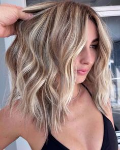 Pale Blonde Hair, Copper Blonde Hair Color, Natural Brown Hair, Buttery Blonde, Medium Blonde Hair, Color Rubio, White Blonde Hair, Beautiful Blonde Hair, Cool Blonde Hair