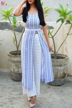 Crepe Kurti, Indian Kurti Designs, New Kurti Designs, Designer Kurti Patterns, Simple Kurti Designs, Kurti Designs Latest, Long Kurti Designs