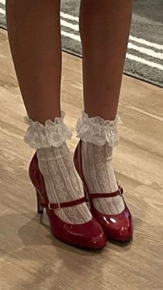 Mary Jane Shoes Outfit, Mode Shoes, Legally Blonde, Jane Shoes, Mode Inspo