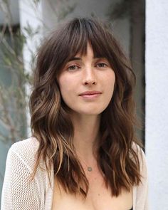 Oval Face Bangs, Shoulder Length Hair With Bangs, Medium Length Hair With Bangs, Medium Hair Styles For Women, Full Bangs, Smile Lines, Bangs With Medium Hair, Hair With Bangs, Midlength Haircuts