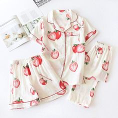 Casual Spring Bedtime Sets, Casual Bedtime Sets For Spring, Comfortable Cotton Pajama Party Sets, Casual Cotton Sleepwear For Sleepovers, Cute Printed Cotton Sleepwear, Comfortable Pajama Shorts For Spring Pajama Party, Spring Cotton Sleepwear For Pajama Party, Comfortable Spring Pajama Shorts For Pajama Party, Casual Cotton Bedtime Sets