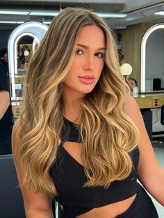 Golden Blonde Hair Color Ideas, Beach Blonde Hair Color, Beach Blonde Hair, Golden Blonde Hair Color, Light Brown Balayage, Balayage Long Hair, Golden Blonde Hair, Hair Blond