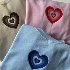 Retro Heart Embroidered Sweatshirt / Trendy Love Hearts - Etsy Retro Heart, Sweatshirt Trendy, Heart Hoodie, Heart Sweatshirt, Diy Creative Crafts, Embroidered Sweatshirt, Love Hearts, Embroidered Sweatshirts, Diy Creative