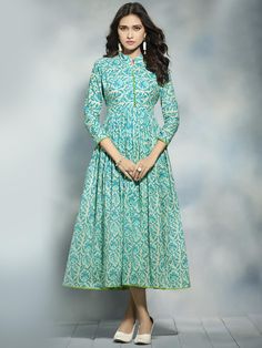 Anarkali Design, Plain Kurti, Frock Models, Salwar Pants, Pakistan Dress, Frock Designs, Printed Anarkali, Casual Frocks