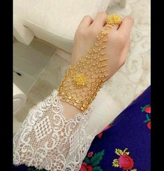 Gold Hathphool Design, Dubai Gold Jewelry, Unique Gold Jewelry Designs, Bridal Jewelry Sets Brides, Hand Chain Jewelry, Arabic Style, Modern Gold Jewelry, Bridal Jewellery Design, Subscribe My Youtube Channel