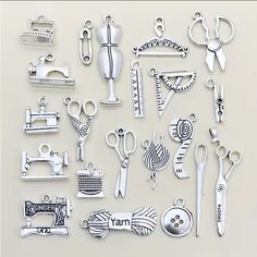 Randomly Mix 20pcs Antique Sewing Charms Pendants For Jewelry Making Tool Charms Findings Crafting Accessory For Diy Necklace Or Bracelets Area 168 Diy Jewelry Pendants, Diy Pendant Necklace, Notions Bag, Small Scissors, Moon And Star Ring, Vintage Sewing Machine, Sparkly Earrings, Jewelry Making Tools, Necklace Diy