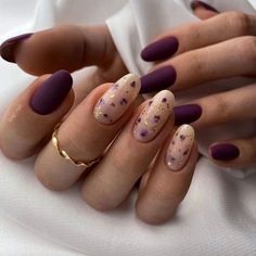 #nail design #nail inspo #elegant nails #nails #prom nails #trendy nails #minimalist nails #cool nail inspo #nude nail designs #september nail ideas #fall nail design #coffin nails #grad nails #autumn toe nails #autumn nails #nail ideas #acrylic nails #end of summer nails #beachy nails #ongles autumn #september nails #fall transition nail colors #autumn acrylic nails #simple autumn nails #holiday nails #back to school nails #beach nails #literally me #fall nails #halloween nails #herbst nägel Simple Floral Nail Art, Dried Flower Nail Art, Trendy Nail Art Designs, Her Nails, Floral Nail Art, Thanksgiving Nails, Trendy Nail Art, Fall Nail Designs, Floral Nails