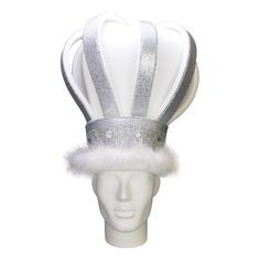 This Luxurious King Crown will definitely make you stand out at your next Party, Hora Loca, Wedding, Corporate Event, Birthday, Quinceanera, or Halloween Party! It can be used as a wedding hats, top hats, photo booth props, or a party favor.