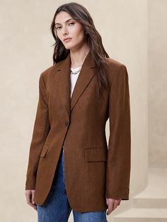 Isola Hourglass Linen Blazer | Banana Republic Sharp Shoulders, Defined Waist, Hourglass Silhouette, European Linens, Clothing Inspiration, Linen Blazer, Stay Cool, Petite Size, Casual Fall