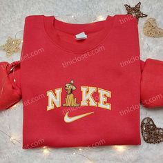 Nike x Pluto Farmer Embroidered Shirt, Disney Characters Embroidered Hoodie, Best Gift Ideas Nike Cartoon, Nike Inspired, Maroon Hoodie, Embroidered Shirts, Sports Hoodies, Hoodie Material, Embroidered Sweatshirt, Custom Nikes, Blue Sweatshirt